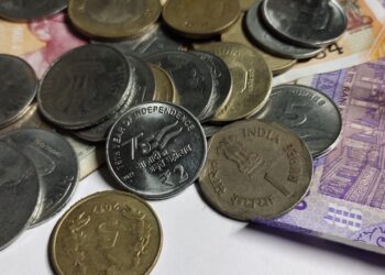 The rupee fell 19 paise to 85.15 against the US dollar on Wednesday morning. (Photo/Reuters)