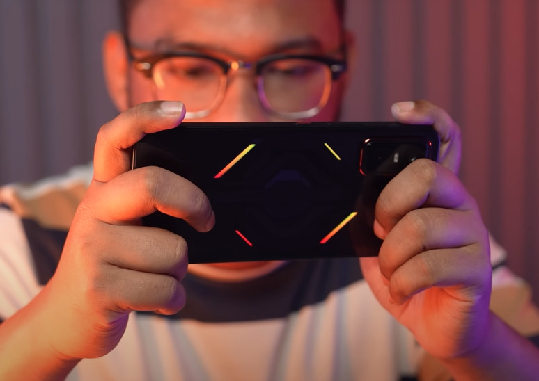 Infinix GT 30 Pro RGB lighting display